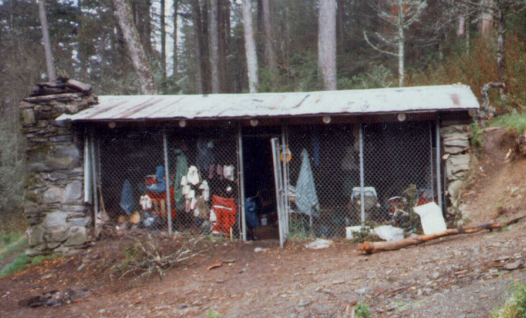Tri Corner Shelter